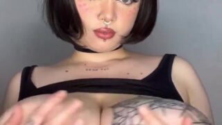 Cutejuliavictoria Onlyfans nude topless video is hot viral!!!